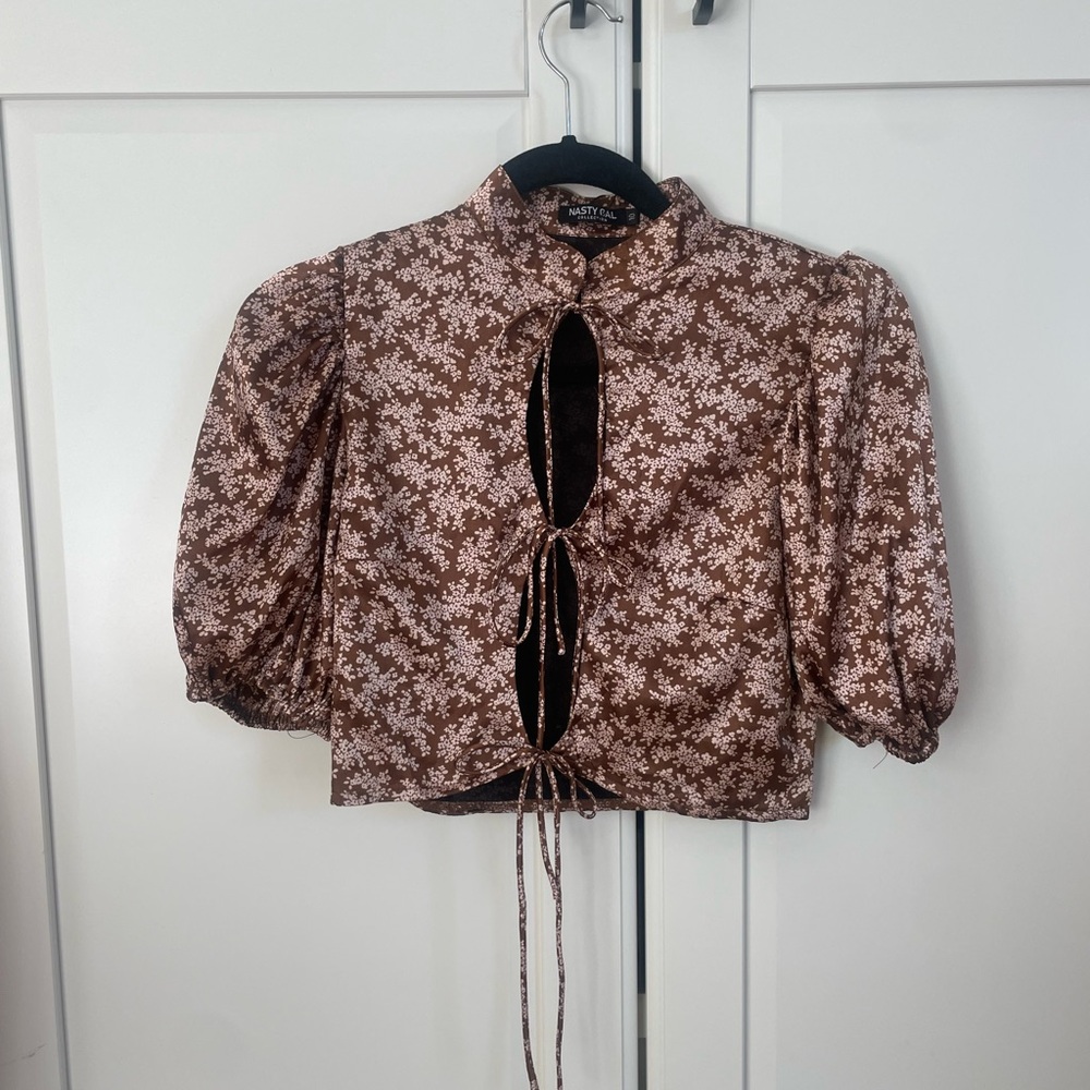 Nasty Gal Brown Floral Blouse with Keyhole Design